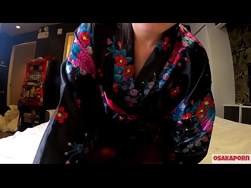 ❤️ ځوان cosplay نجلۍ په یوه آس او په یوه blowjob کې د squirt سره orgasm ته جنس خوښوي. اسيايي نجلۍ چې ويښتان لرونکې بلۍ او ښکلې سينه يې په دوديز جاپاني لباس کې په شوقيه ويډيو کې د مشت زنی ښکارندویي کوي. ساکورا 3 اوساکاپورن. په موږ